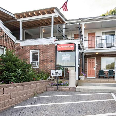 Tiltonlodge Inn & Suites Eksteriør billede