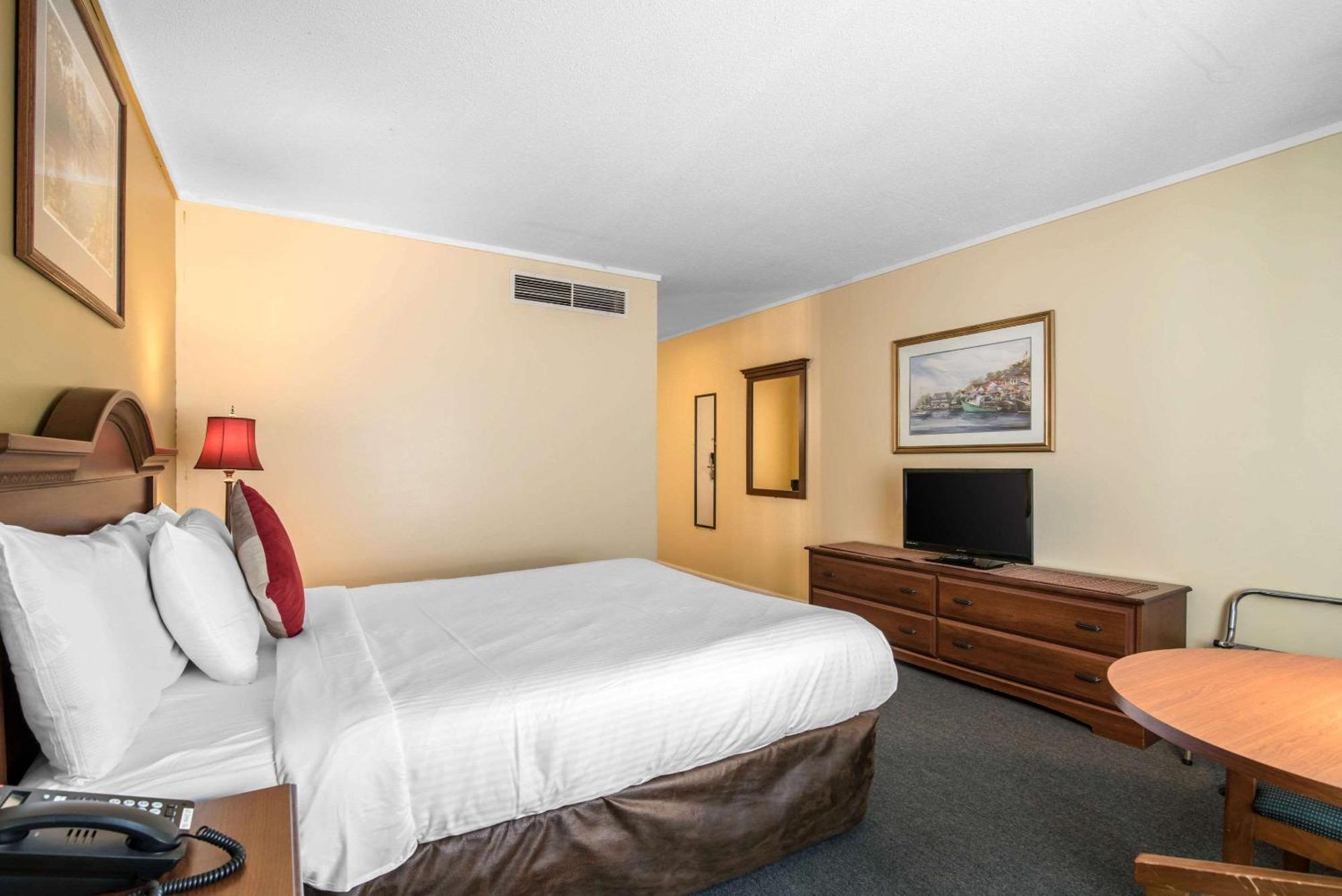 Tiltonlodge Inn & Suites Eksteriør billede