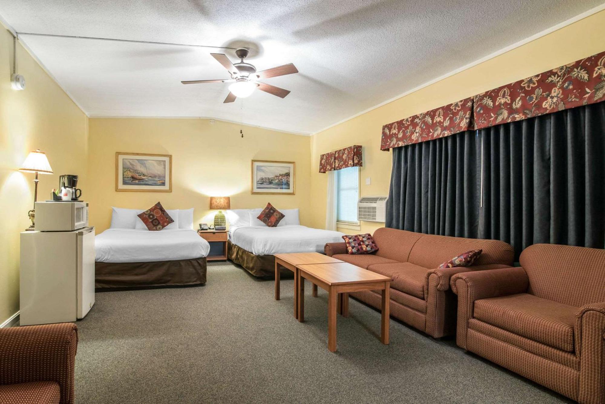 Tiltonlodge Inn & Suites Eksteriør billede