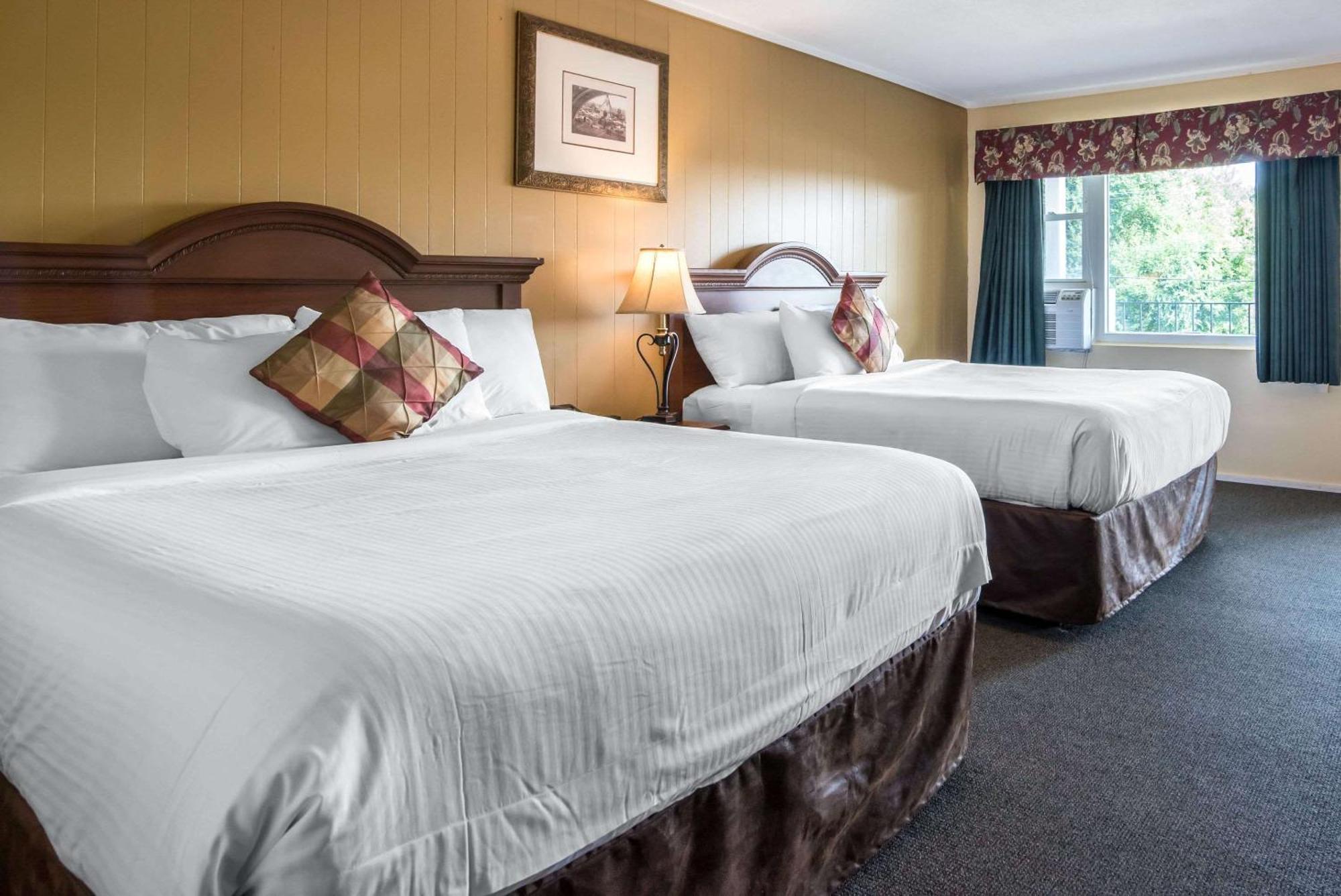 Tiltonlodge Inn & Suites Eksteriør billede